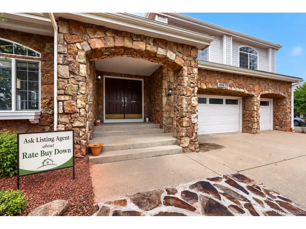 10083 Charissglen Court Highlands Ranch, CO 80126