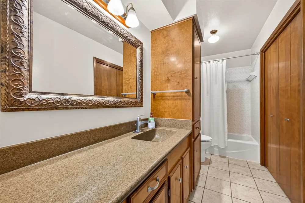 10704 Buls Road East Bernard, TX 77435