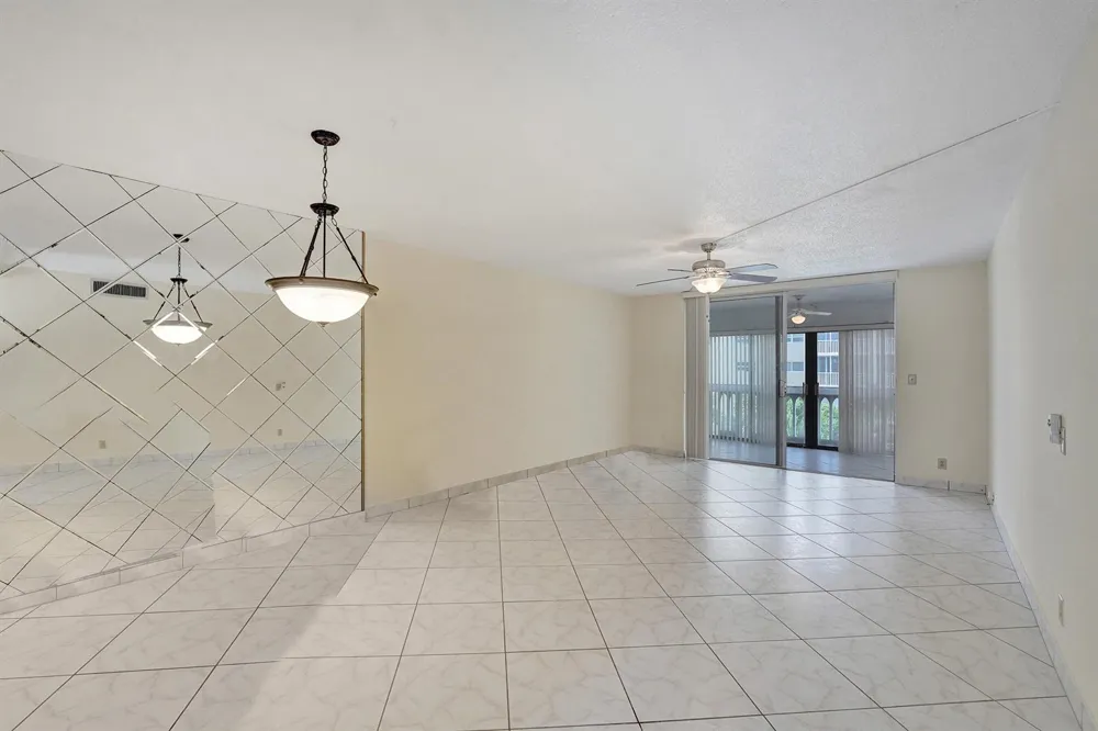 610 NE 12TH AVENUE #306 Hallandale Beach, FL 33009
