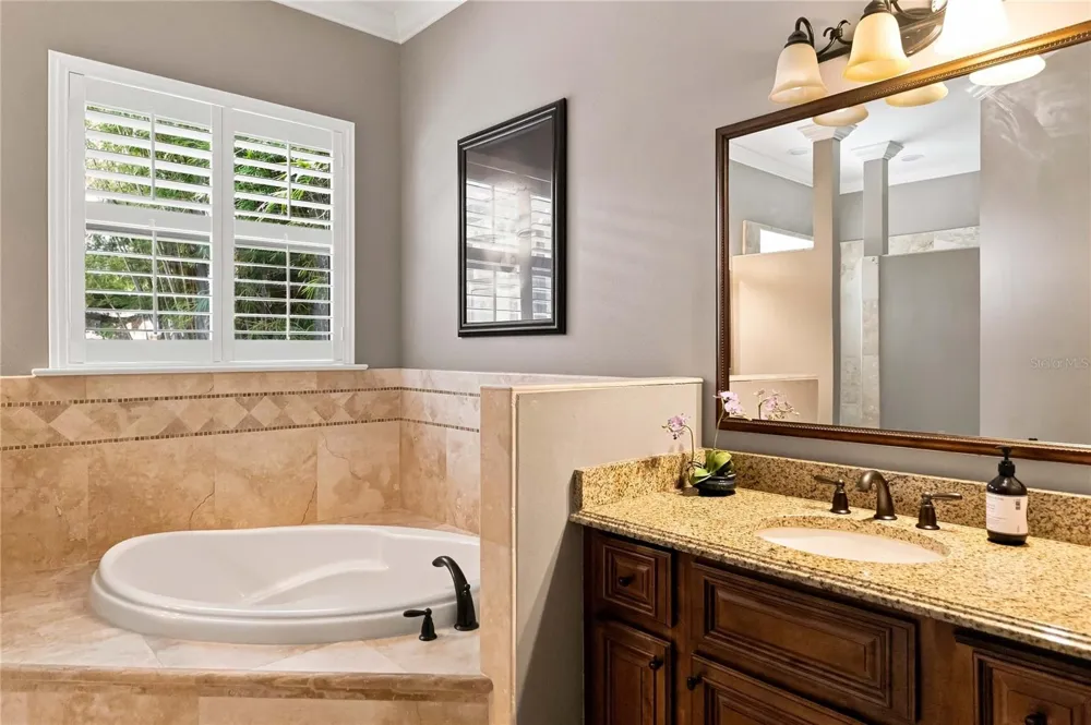 438 HARBOUR OAKS POINTE DRIVE Orlando, FL 32809