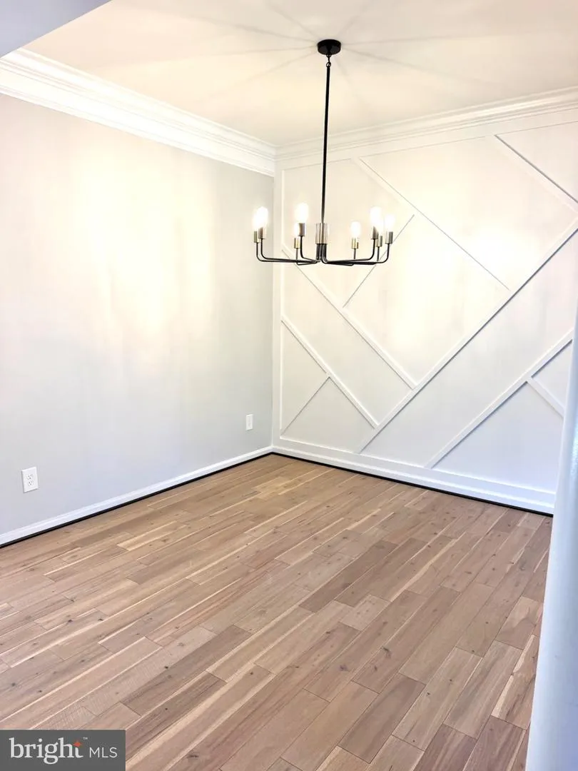 6968 MANAHOAC PLACE Gainesville, VA 20155