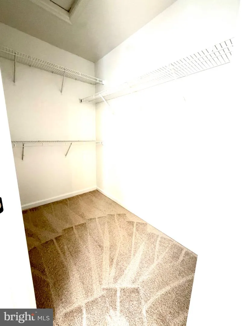 6968 MANAHOAC PLACE Gainesville, VA 20155