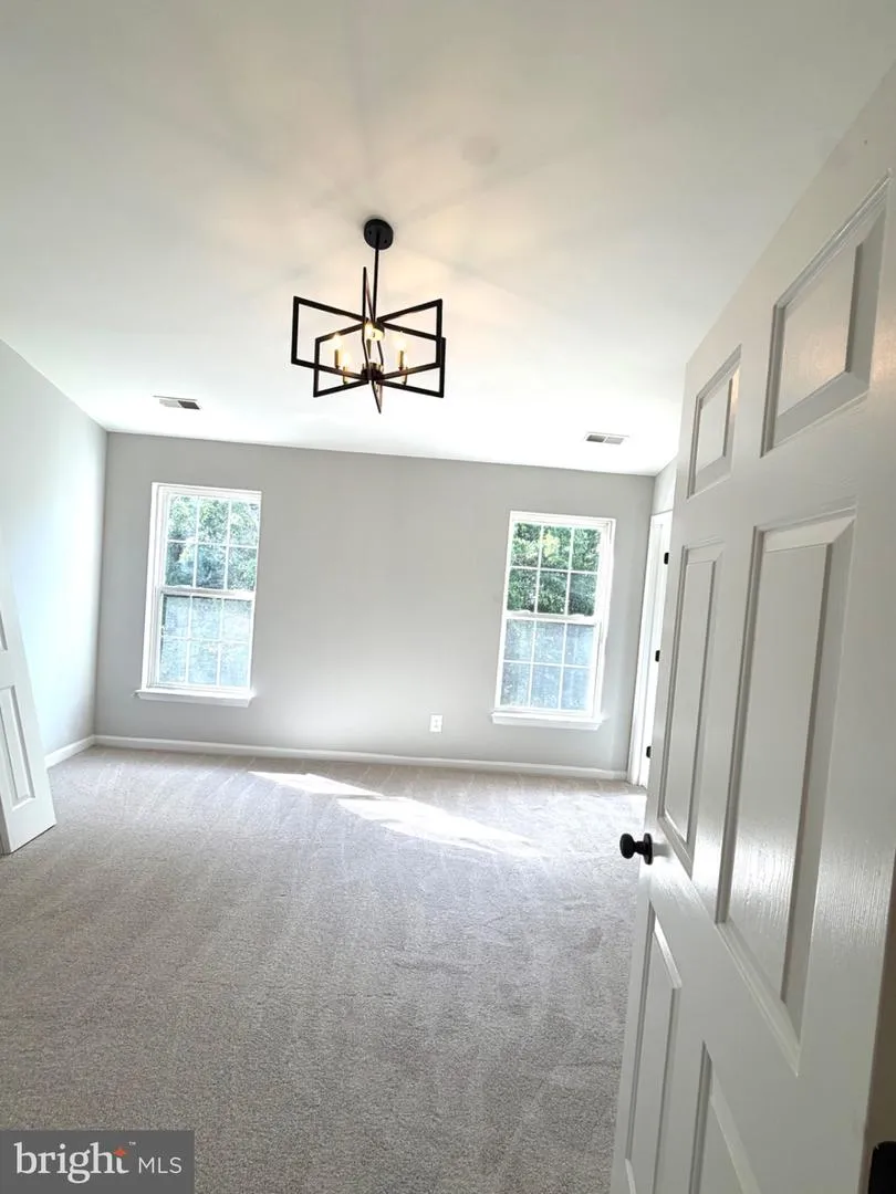 6968 MANAHOAC PLACE Gainesville, VA 20155