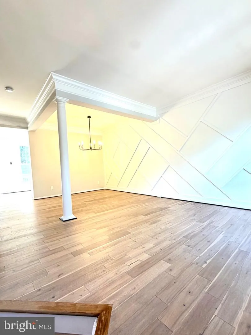 6968 MANAHOAC PLACE Gainesville, VA 20155