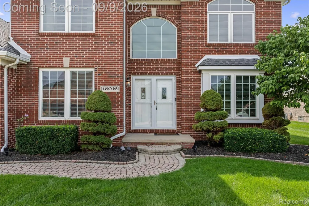 16016 Berry Lane Macomb Township, MI 48044
