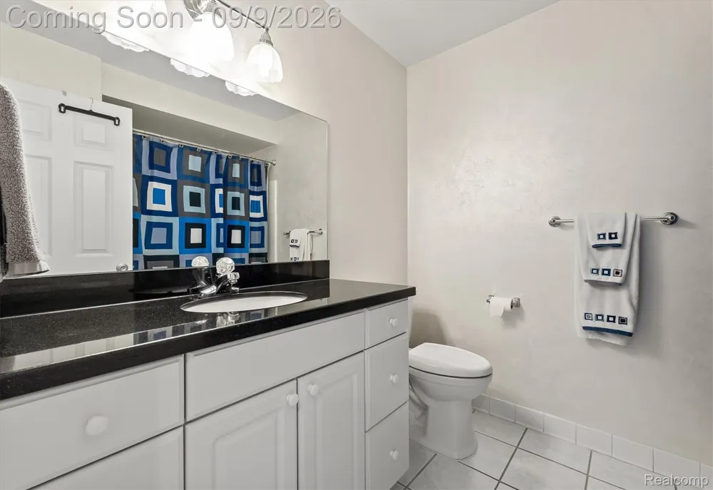 16016 Berry Lane Macomb Township, MI 48044