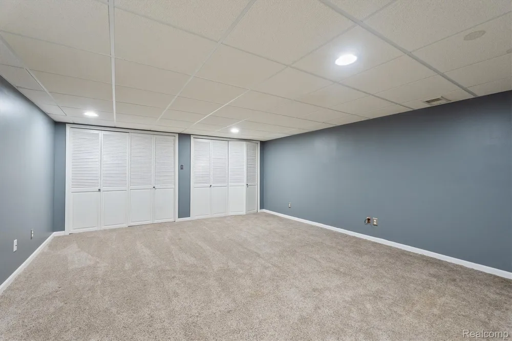 16016 Berry Lane Macomb Township, MI 48044