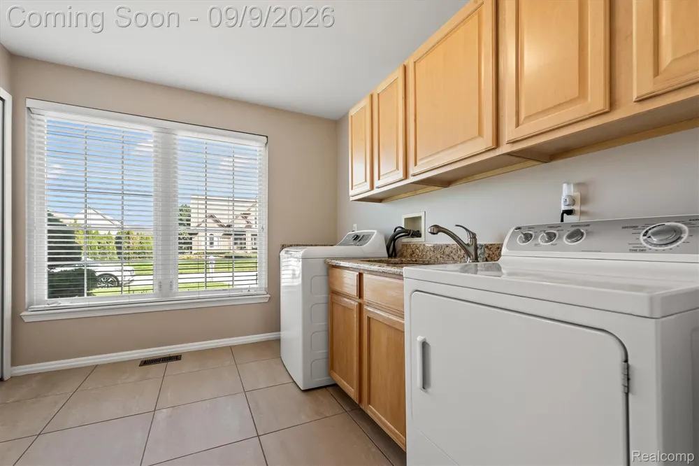 16016 Berry Lane Macomb Township, MI 48044