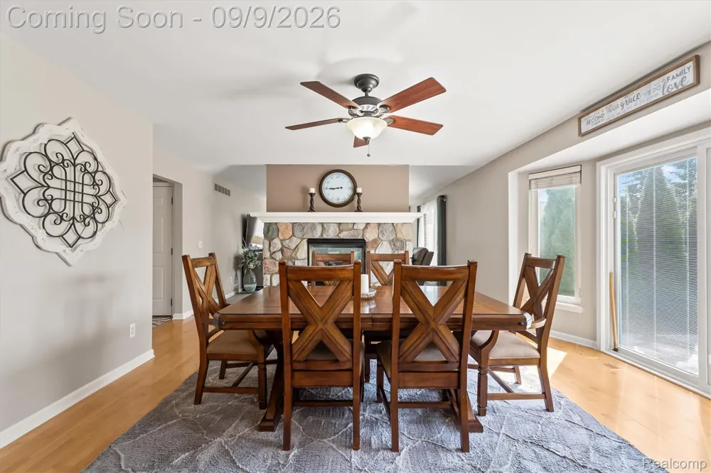 16016 Berry Lane Macomb Township, MI 48044