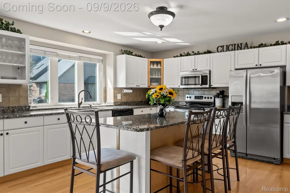 16016 Berry Lane Macomb Township, MI 48044