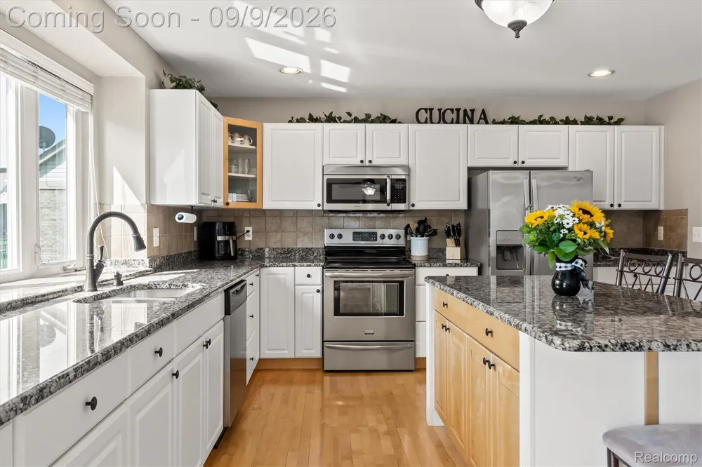 16016 Berry Lane Macomb Township, MI 48044