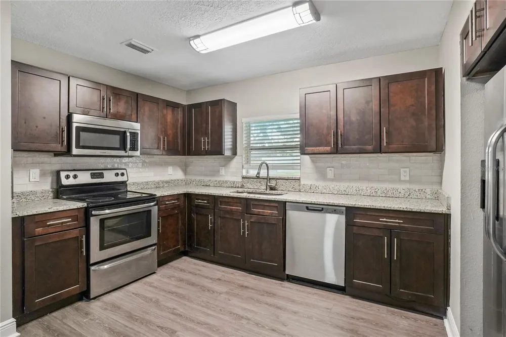 202 GAY ROAD Seffner, FL 33584