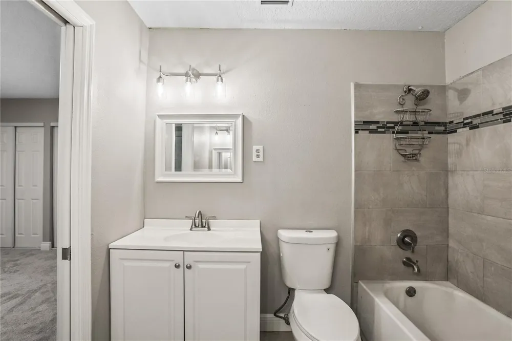 202 GAY ROAD Seffner, FL 33584