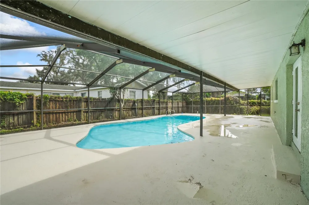 202 GAY ROAD Seffner, FL 33584