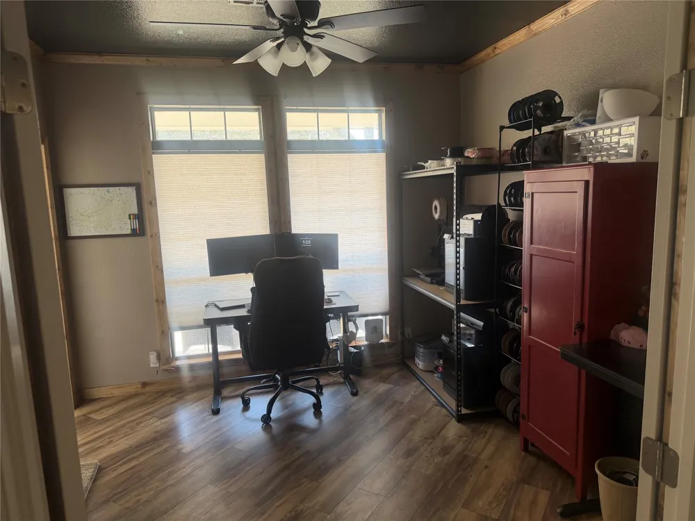 10887 E Canyon Oaks Road Claremore, OK 74017