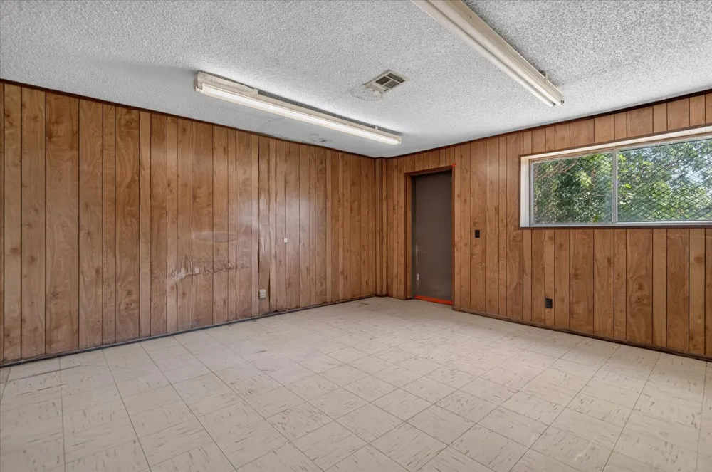 1420 Tuxedo Boulevard Bartlesville, OK 74006