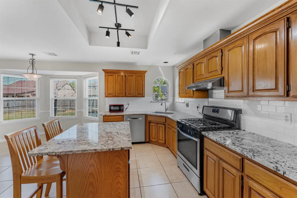 19621 E 39th Street S Broken Arrow, OK 74014