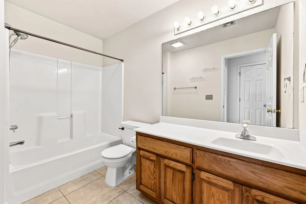 19621 E 39th Street S Broken Arrow, OK 74014