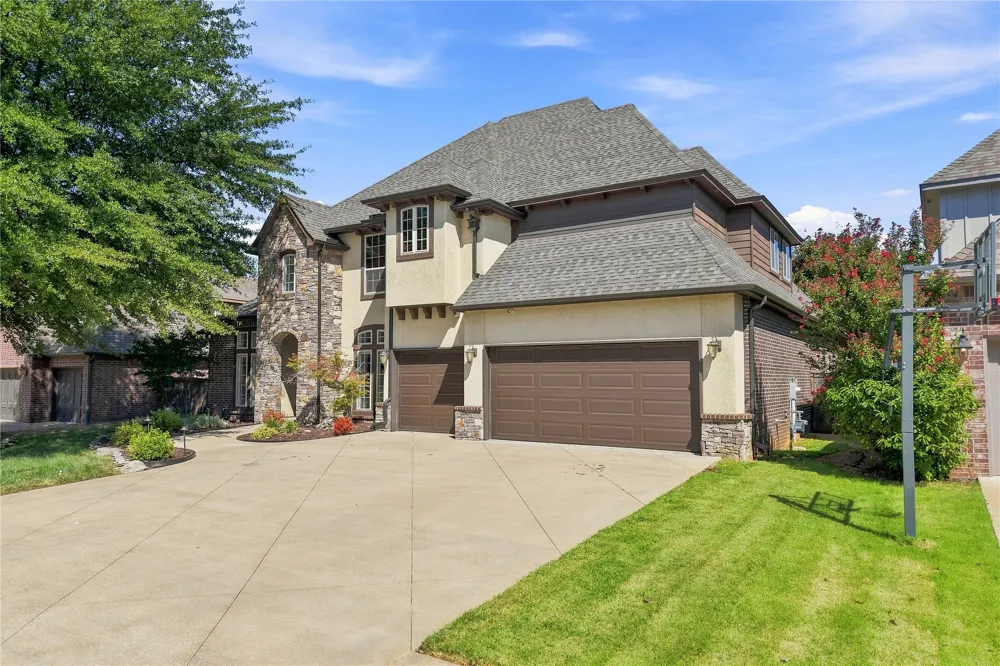 7327 E 112th Place S Bixby, OK 74008