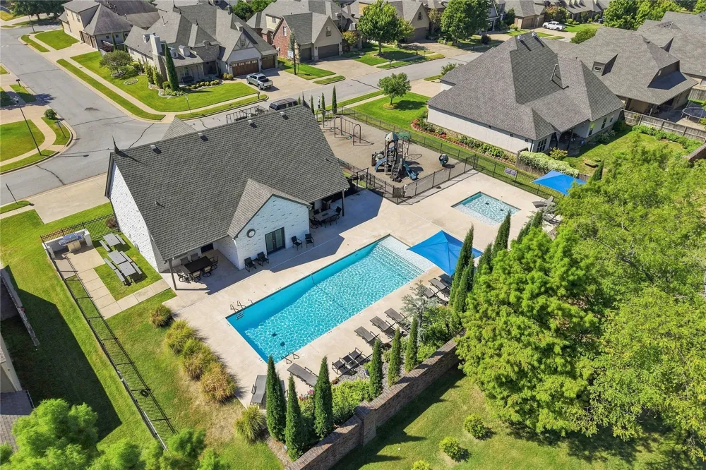 7327 E 112th Place S Bixby, OK 74008