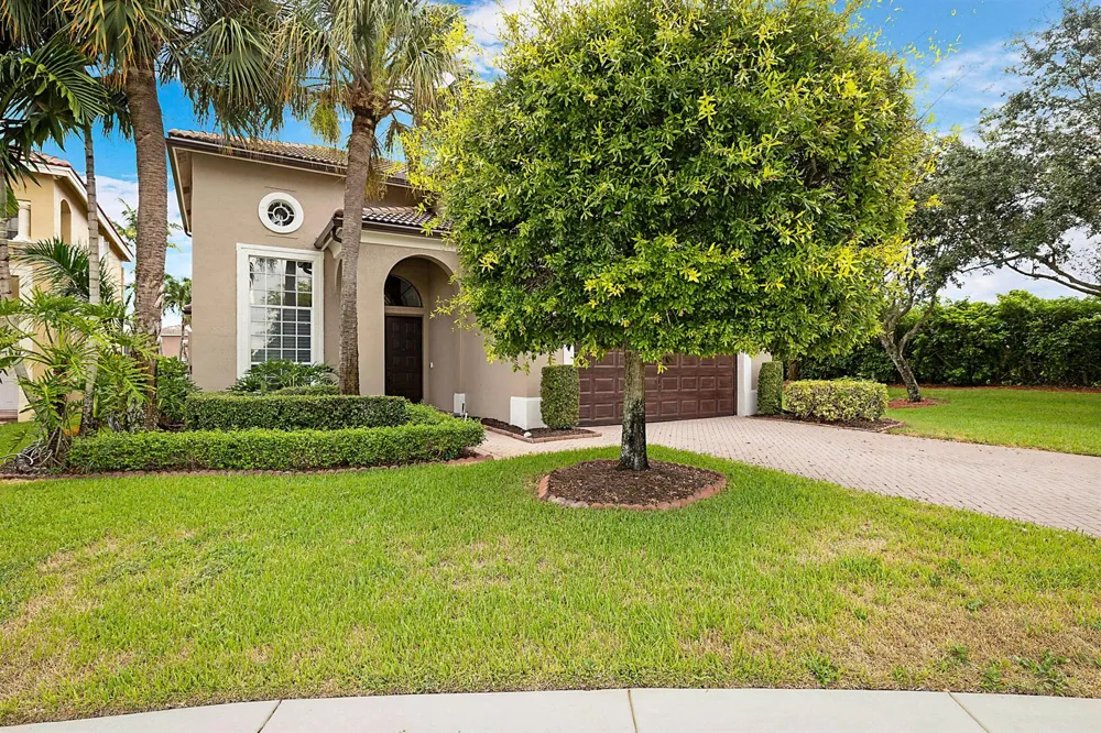 11065 STONE CREEK STREET Wellington, FL 33449