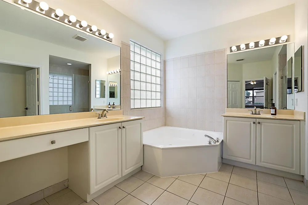 11065 STONE CREEK STREET Wellington, FL 33449