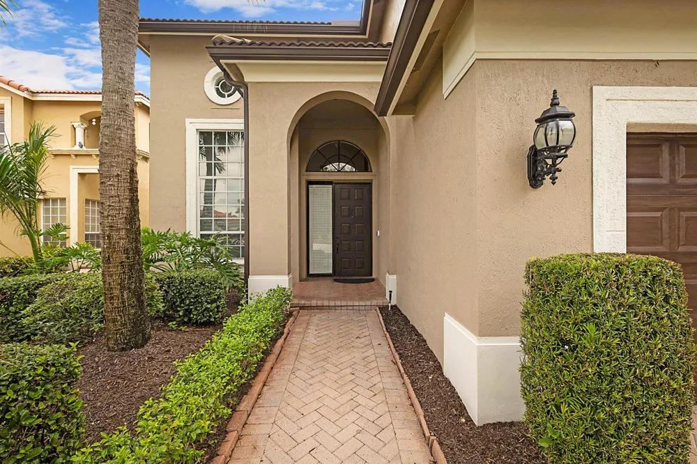 11065 STONE CREEK STREET Wellington, FL 33449