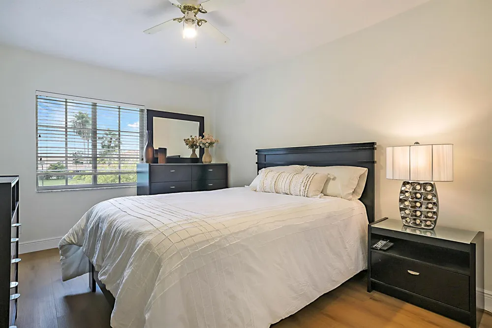 11065 STONE CREEK STREET Wellington, FL 33449