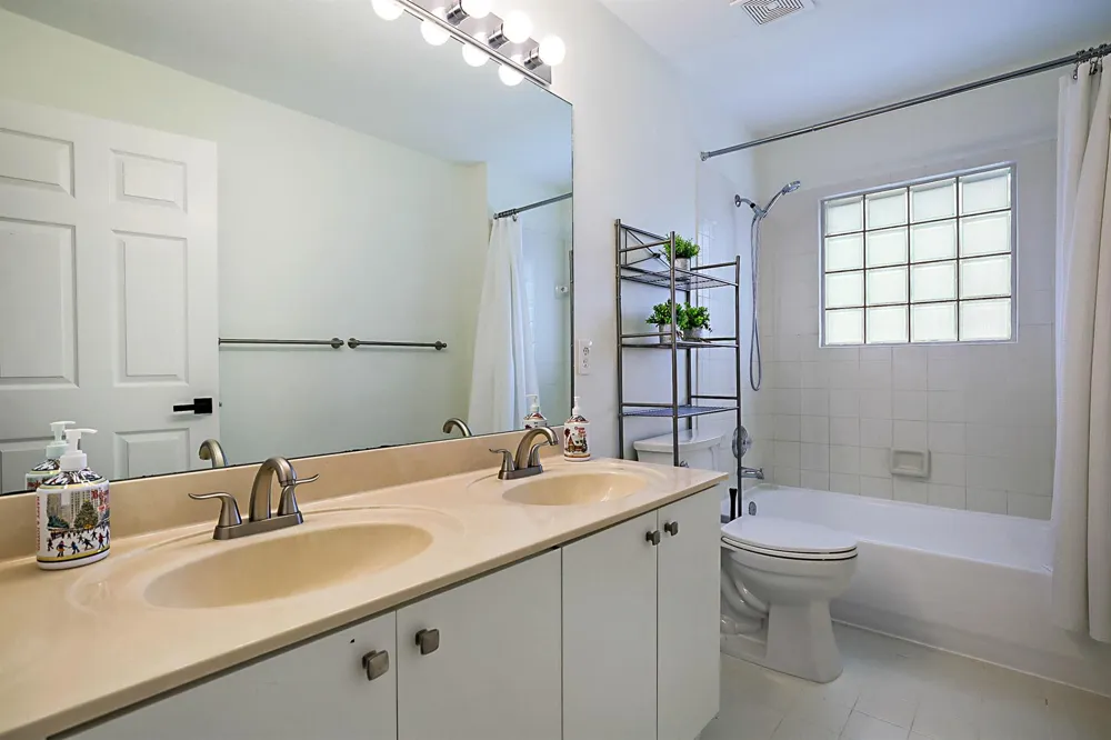 11065 STONE CREEK STREET Wellington, FL 33449