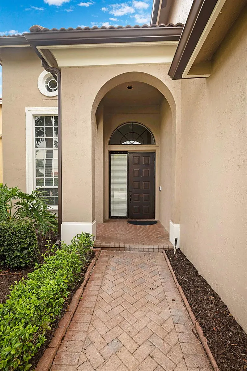 11065 STONE CREEK STREET Wellington, FL 33449