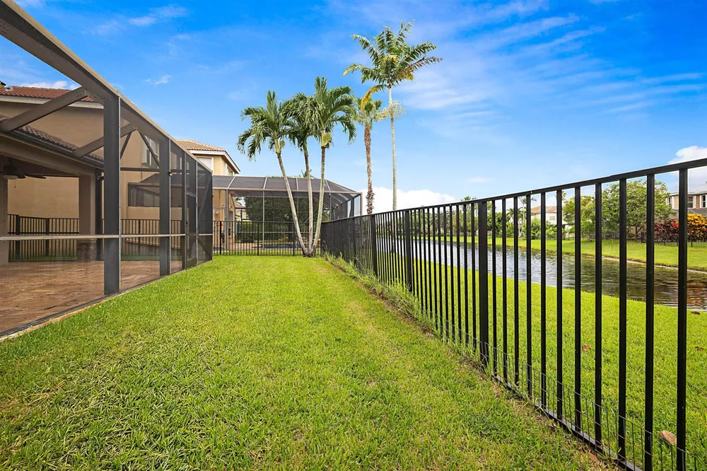 11065 STONE CREEK STREET Wellington, FL 33449