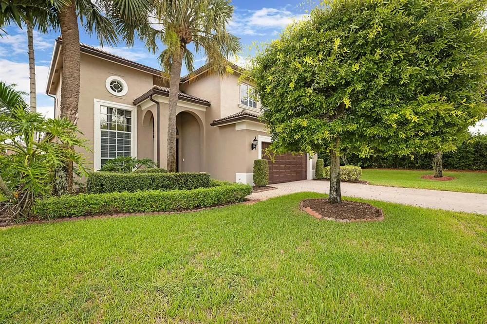 11065 STONE CREEK STREET Wellington, FL 33449