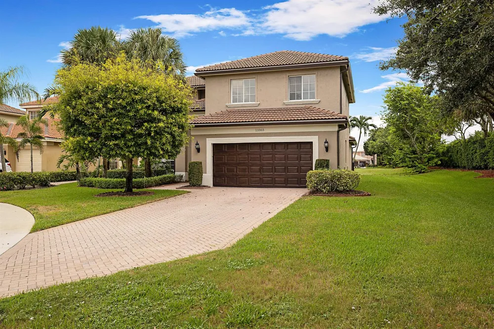 11065 STONE CREEK STREET Wellington, FL 33449