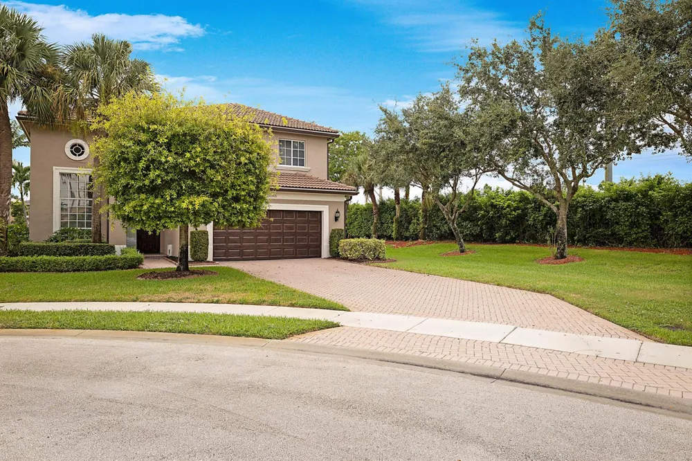 11065 STONE CREEK STREET Wellington, FL 33449