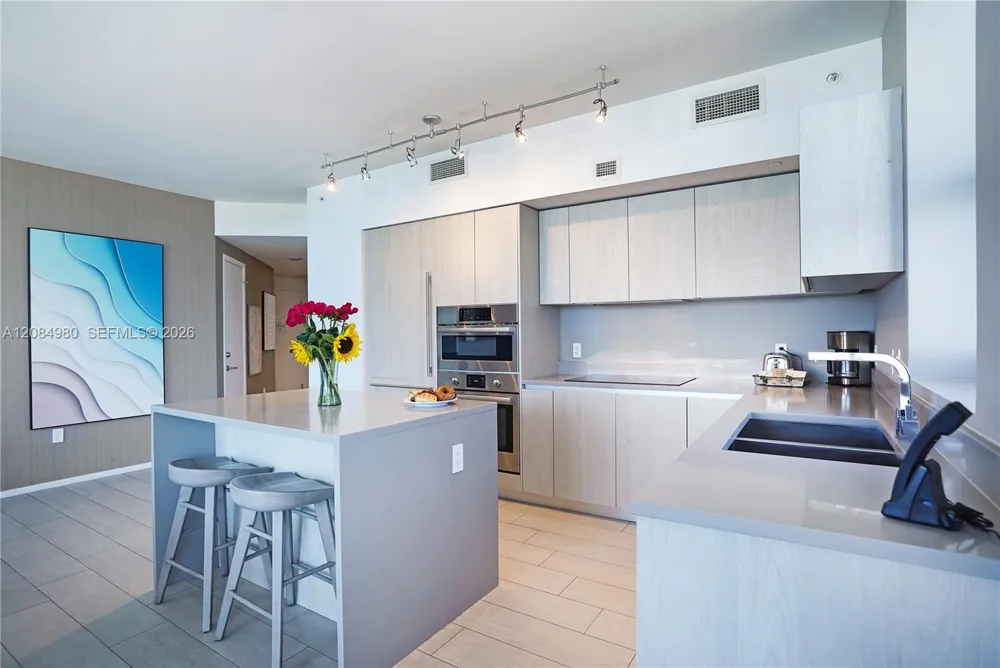 4010 S Ocean Dr #R3302 Hollywood, FL 33019