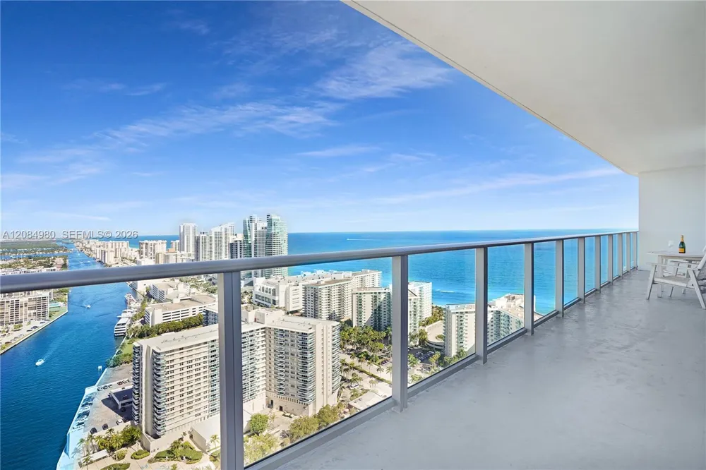 4010 S Ocean Dr #R3302 Hollywood, FL 33019