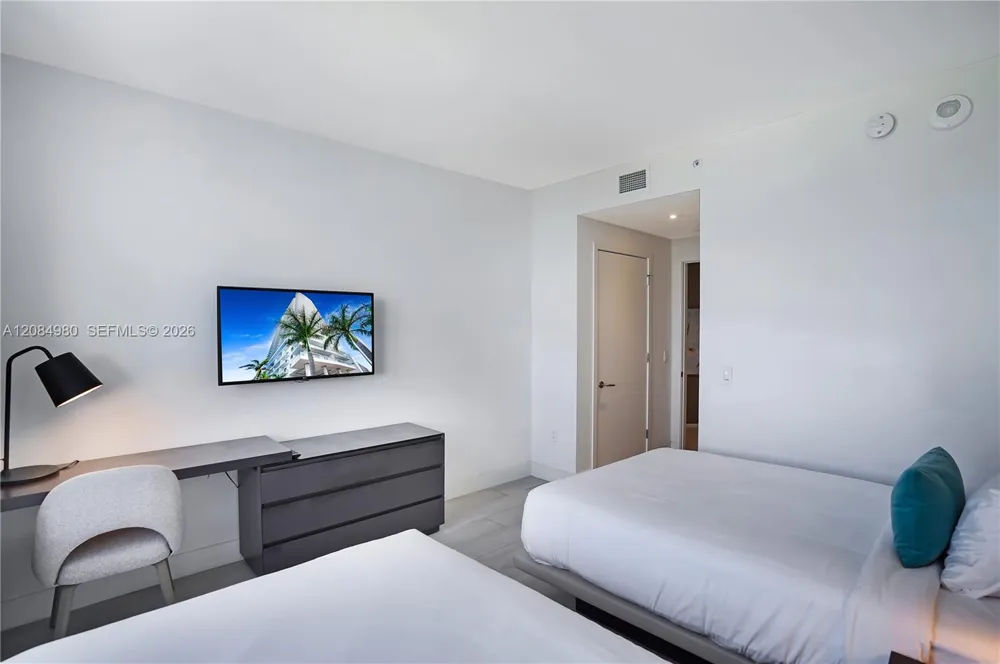 4010 S Ocean Dr #R3302 Hollywood, FL 33019