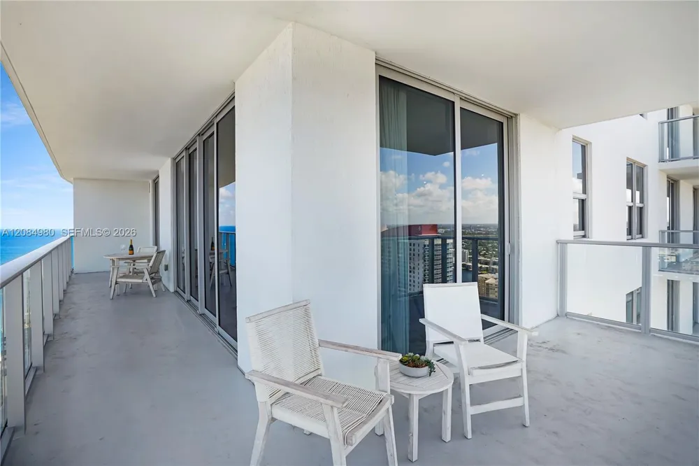 4010 S Ocean Dr #R3302 Hollywood, FL 33019