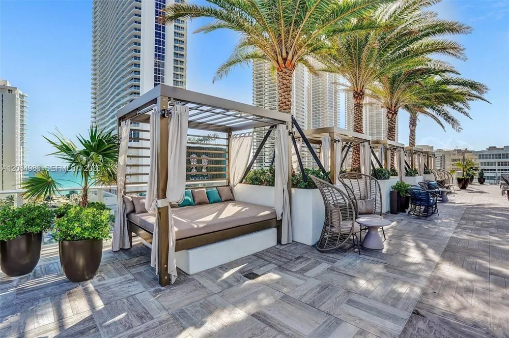 4010 S Ocean Dr #R3302 Hollywood, FL 33019