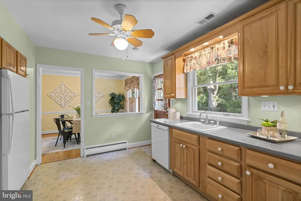 2206 PLEASANT DRIVE Baltimore, MD 21228