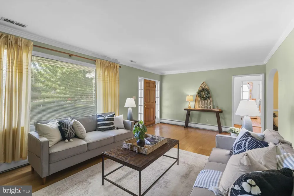 2206 PLEASANT DRIVE Baltimore, MD 21228