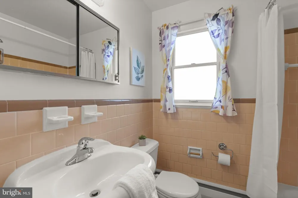 2206 PLEASANT DRIVE Baltimore, MD 21228