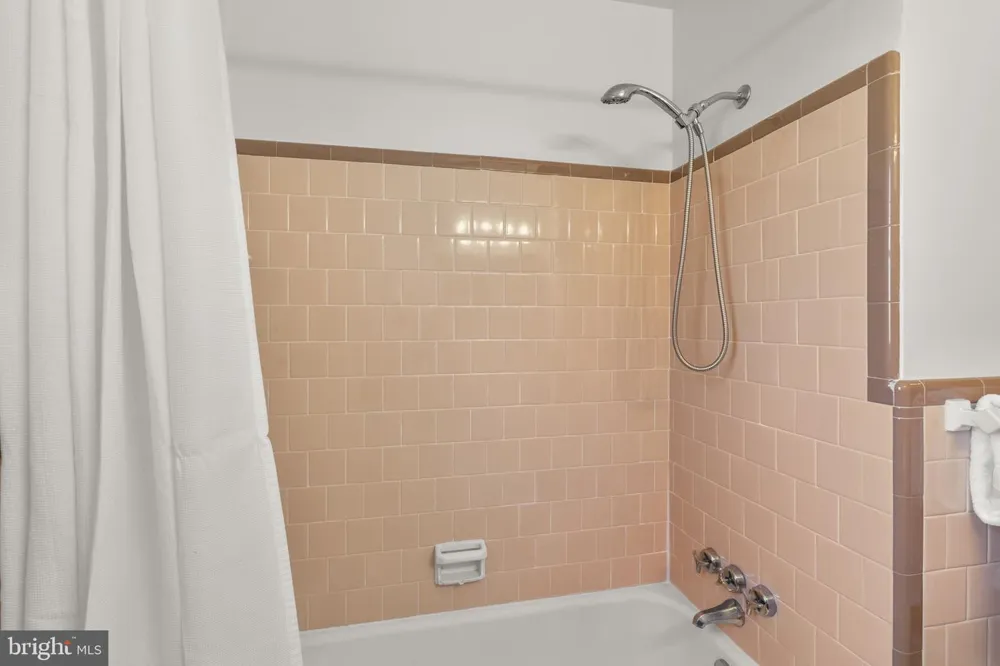 2206 PLEASANT DRIVE Baltimore, MD 21228