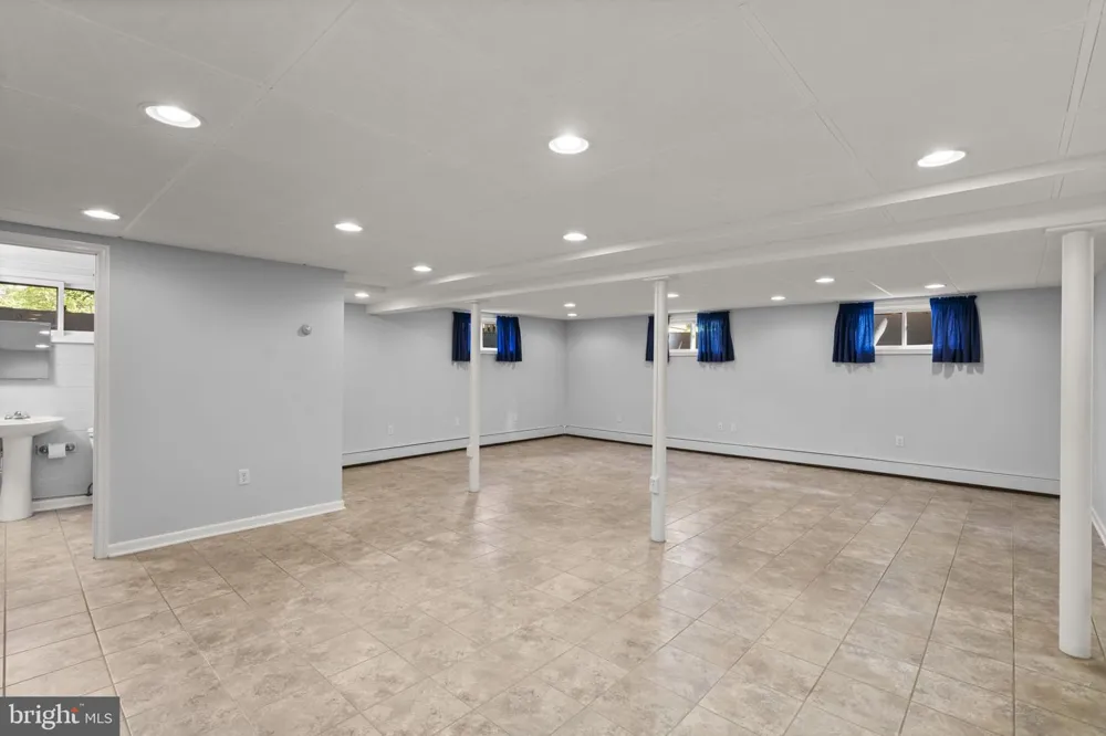 2206 PLEASANT DRIVE Baltimore, MD 21228