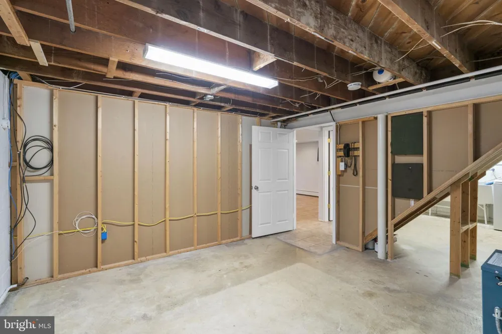 2206 PLEASANT DRIVE Baltimore, MD 21228
