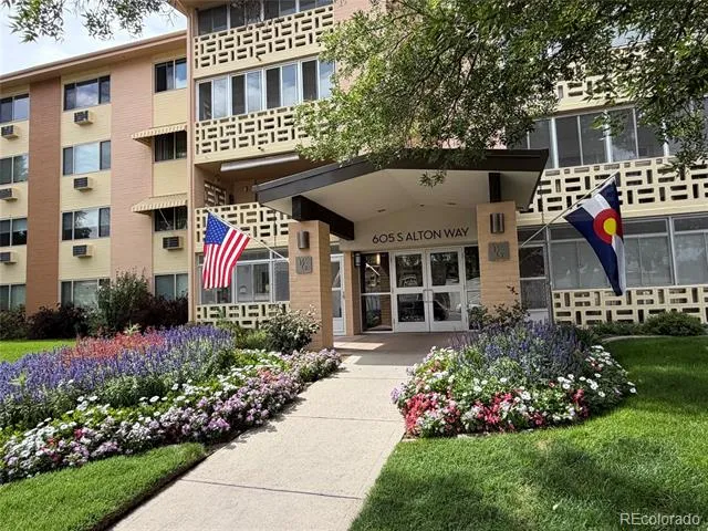 605 S Alton Way #9B Denver, CO 80247