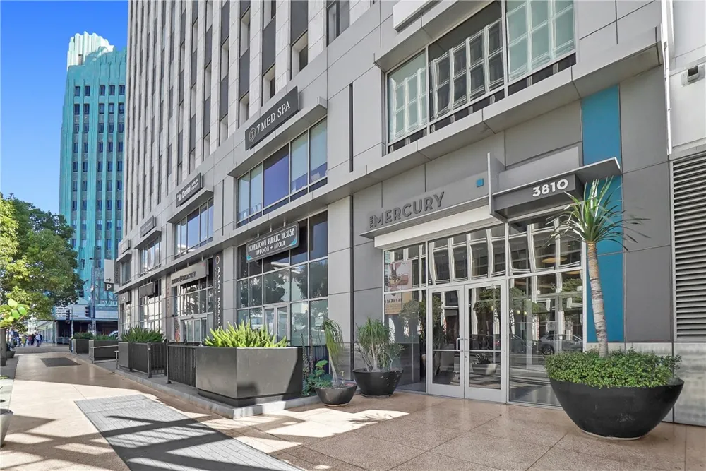 3810 Wilshire Boulevard #1009 Los Angeles, CA 90010