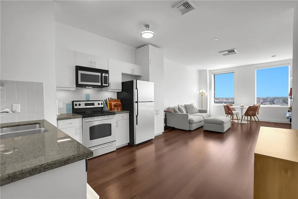 3810 Wilshire Boulevard #1009 Los Angeles, CA 90010