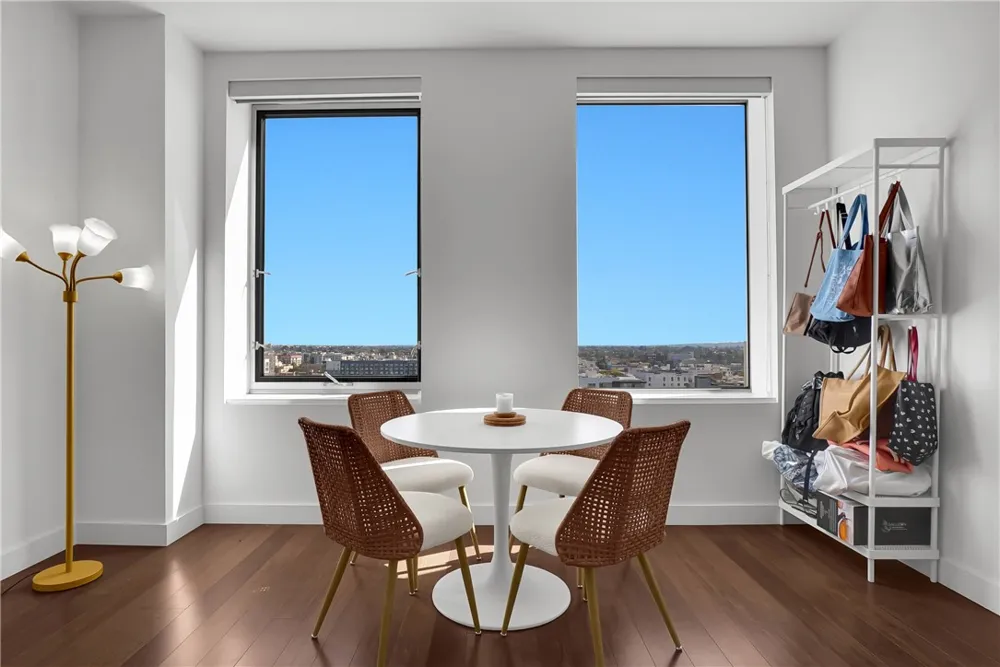3810 Wilshire Boulevard #1009 Los Angeles, CA 90010