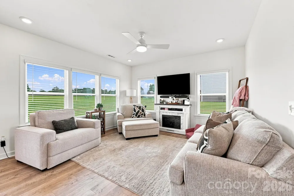 32598 Millingport Road New London, NC 28127